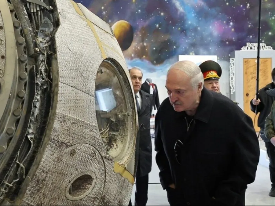 Спускаемый аппарат «Союз» из Музейного объединения Королёва привлёк внимание президента Беларуси